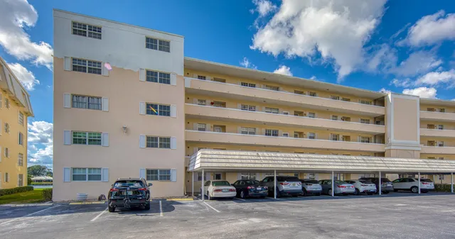 $315,000 | 250 John F Kennedy Drive, Unit 202, Atlantis, FL 33462