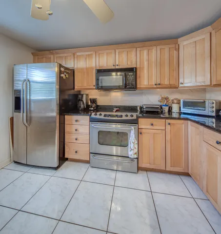 $315,000 | 250 John F Kennedy Drive, Unit 202, Atlantis, FL 33462