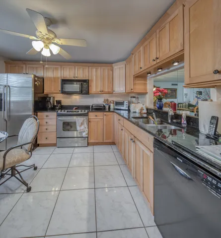 $315,000 | 250 John F Kennedy Drive, Unit 202, Atlantis, FL 33462