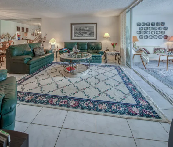 $315,000 | 250 John F Kennedy Drive, Unit 202, Atlantis, FL 33462