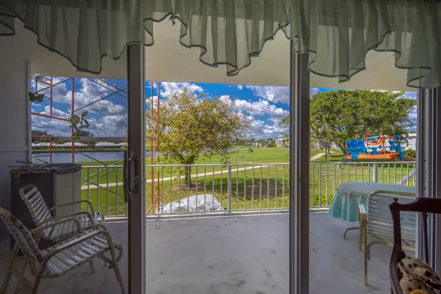 $315,000 | 250 John F Kennedy Drive, Unit 202, Atlantis, FL 33462