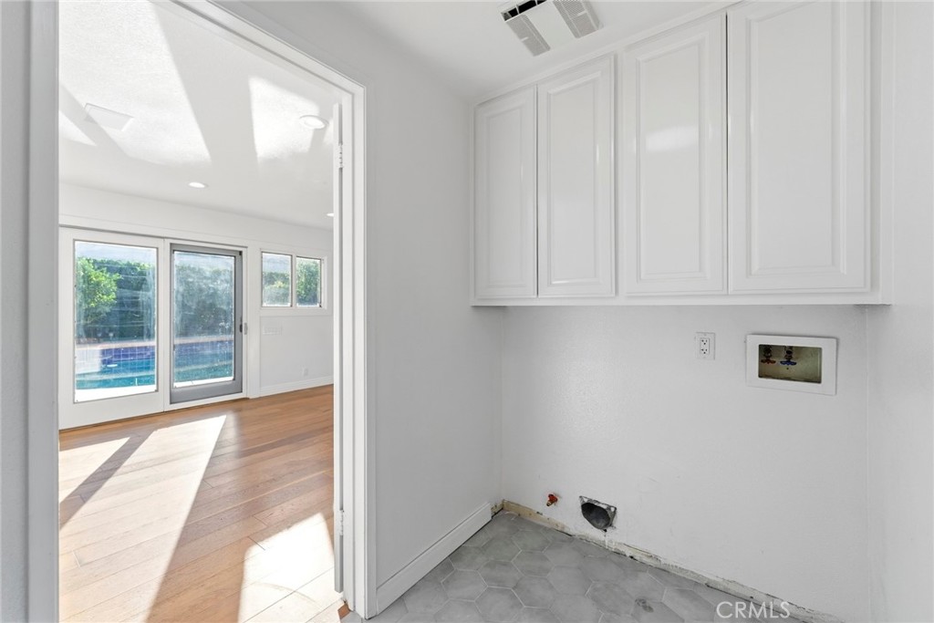23721 Sarda Road Valencia, CA 91355 - Photo 39 of 46 Gallery Image 39