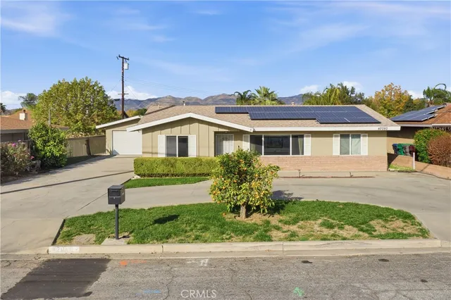 $499,000 | 42080 Mayberry Avenue, Hemet, CA 92544
