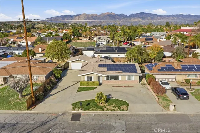 $489,900 | 42080 Mayberry Avenue, Hemet, CA 92544