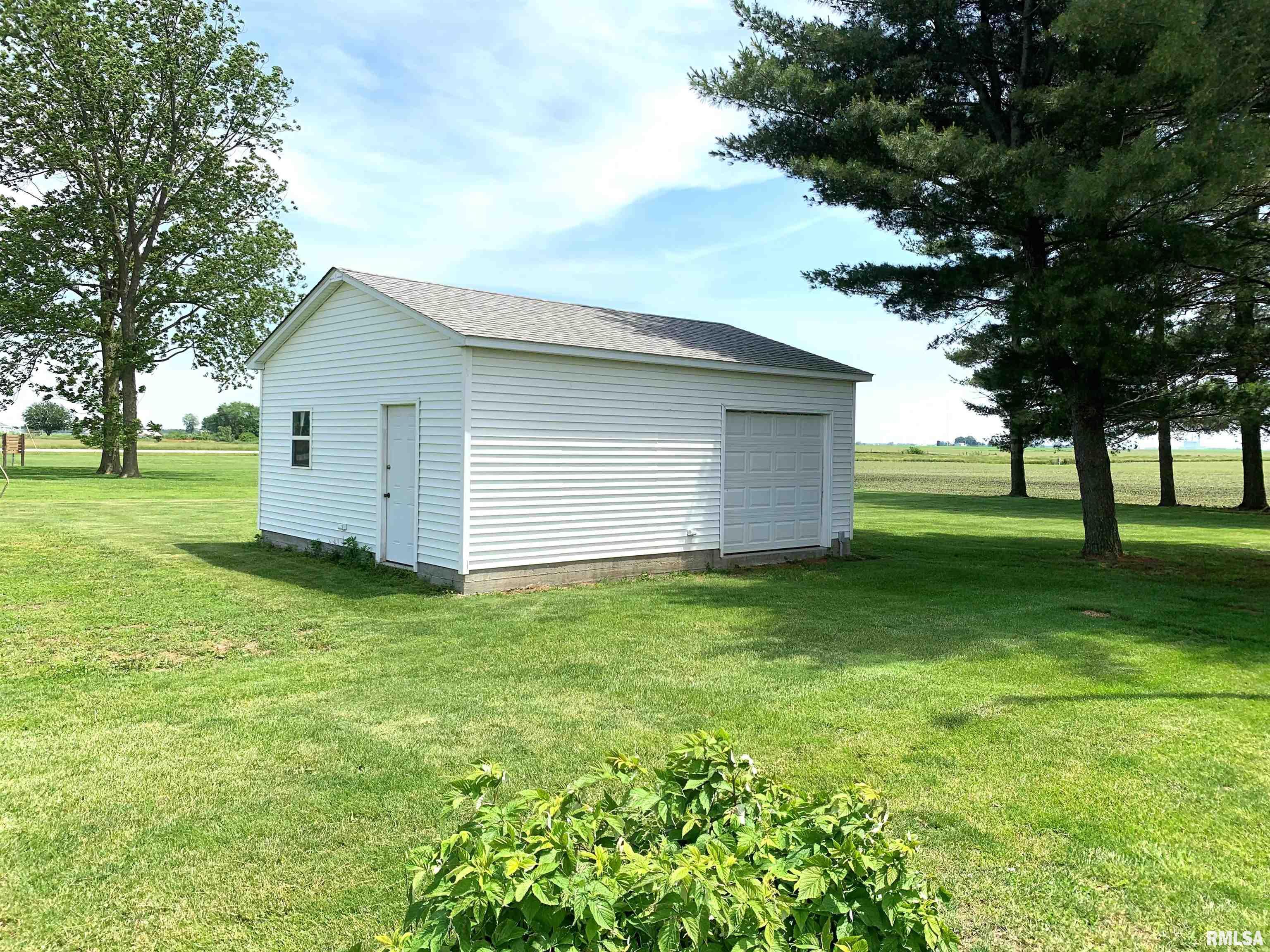 5820 New City Road Pawnee, IL 62558 - Photo 14 of 17 Gallery Image 14