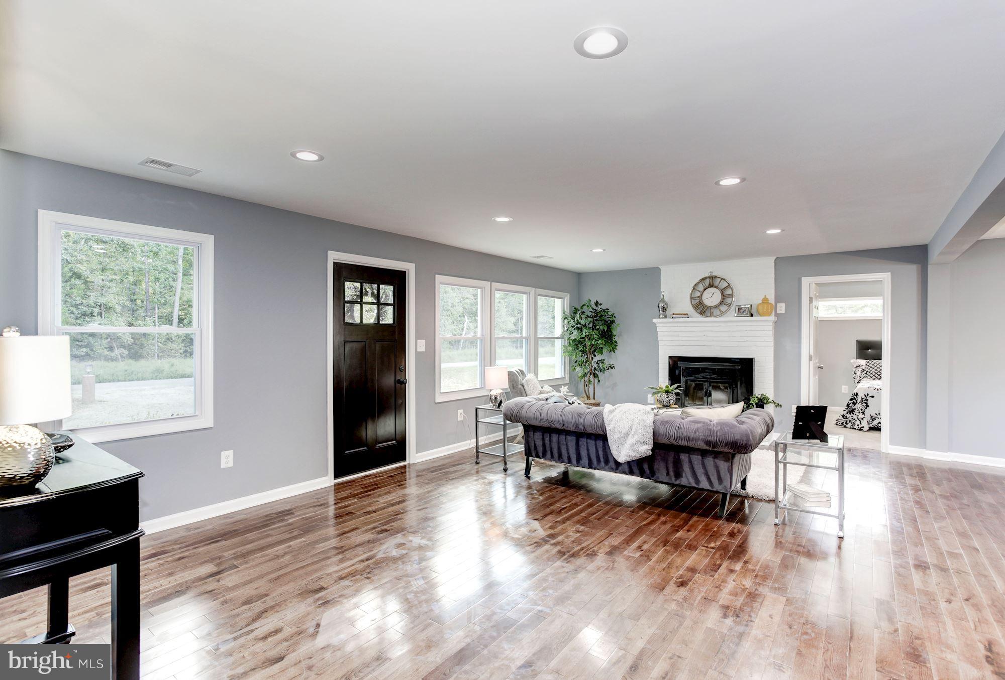 952 Brent Point Road Stafford, VA 22554 - Photo 4 of 30 Family Room