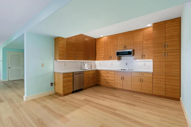 $2,750,000 | 73-4566 Kukuki Street, Kailua-Kona, HI 96740