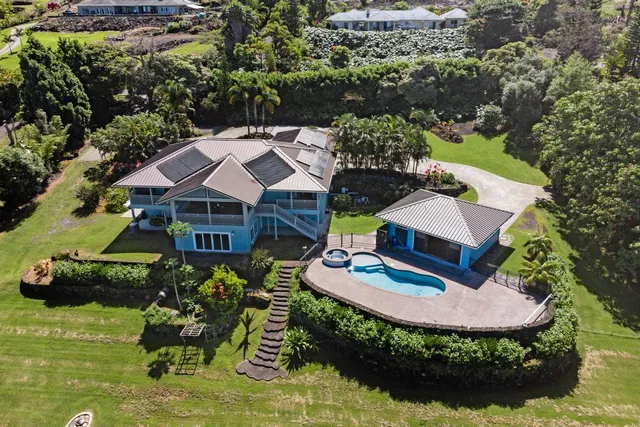 $2,750,000 | 73-4566 Kukuki Street, Kailua-Kona, HI 96740