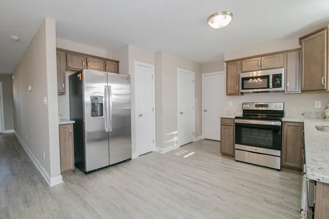 $1,830 | 4007 Ft Sumter Drive, Clarksville, TN 37042