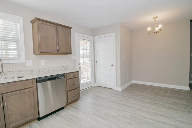 $1,830 | 4007 Ft Sumter Drive, Clarksville, TN 37042