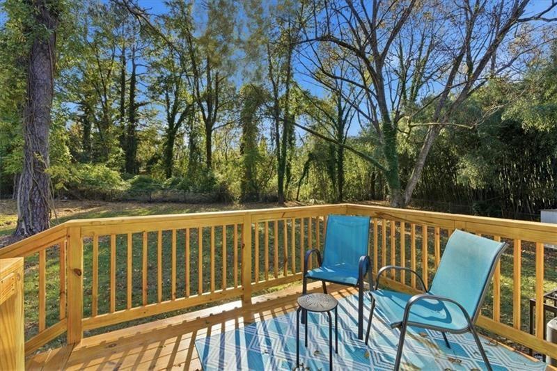 4015 Moffat Court Decatur, GA 30035 - Photo 28 of 34 a view of balcony with furniture