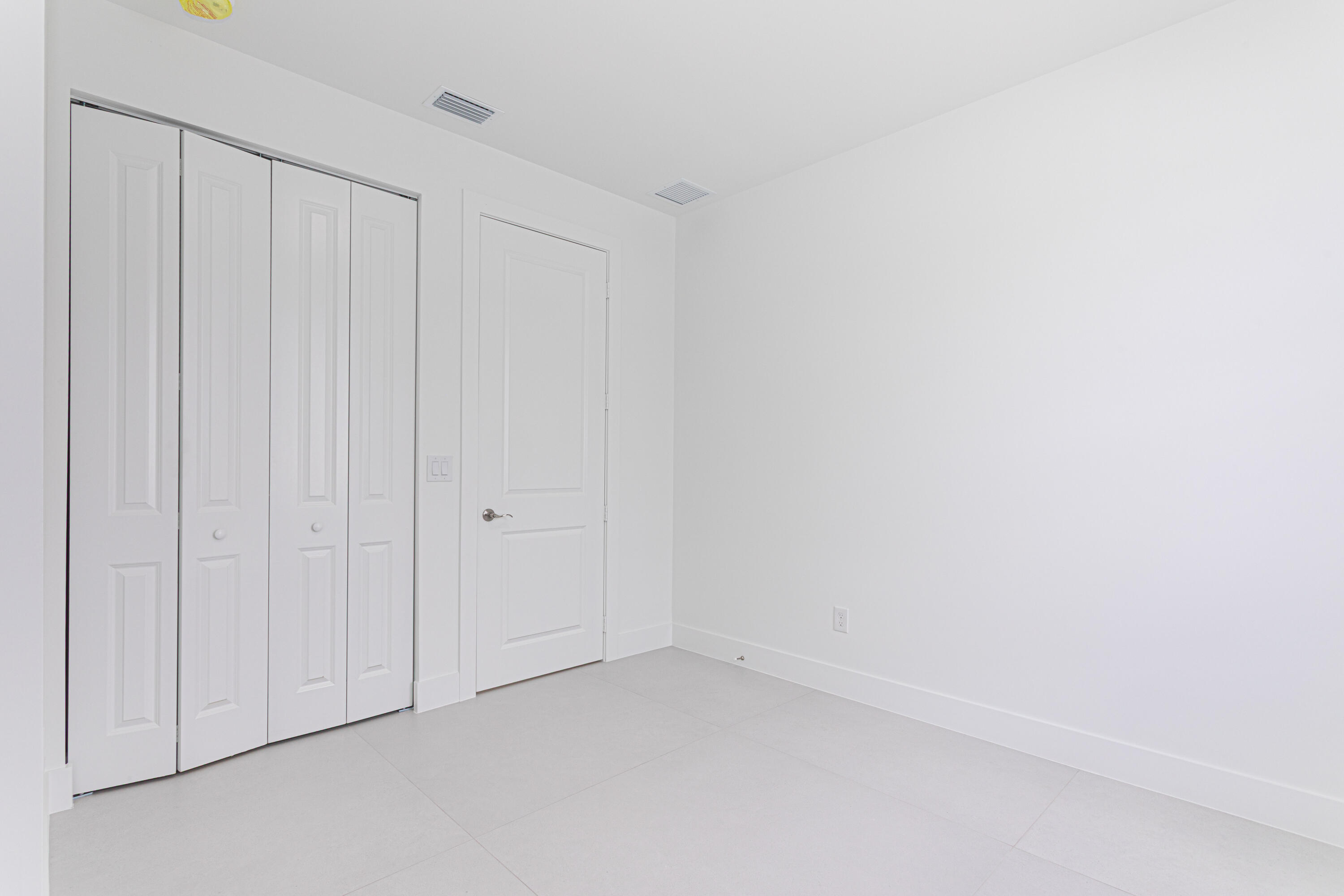 308 4th Street Jupiter, FL 33458 - Photo 28 of 51 a view of an empty room