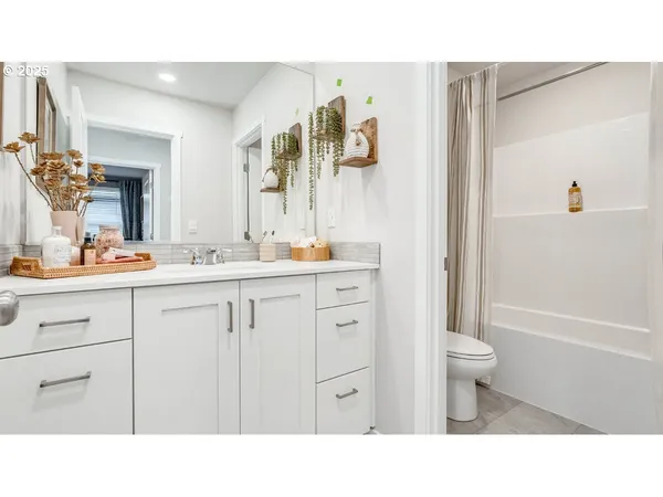 $579,995 | 3650 Southwest Binford Avenue, Gresham, OR 97080