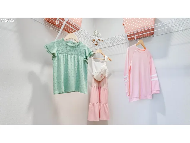 $579,995 | 3650 Southwest Binford Avenue, Gresham, OR 97080