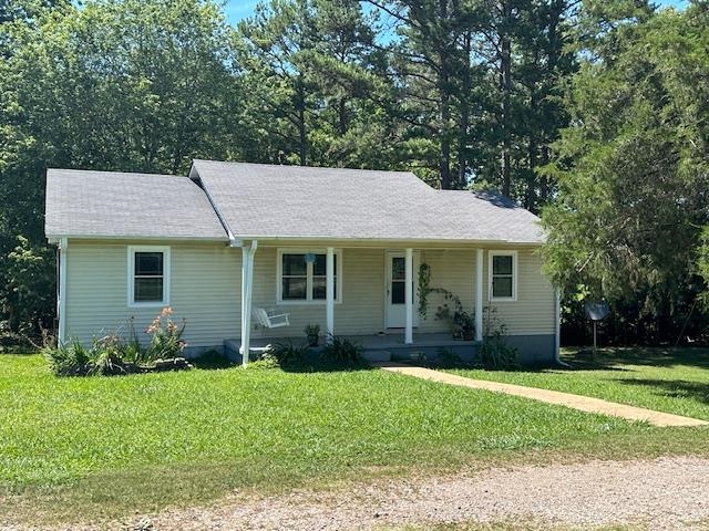 420 G B Plunk Road Selmer, TN 38375 - Photo 26 of 26 Ranch-style house with a front yard