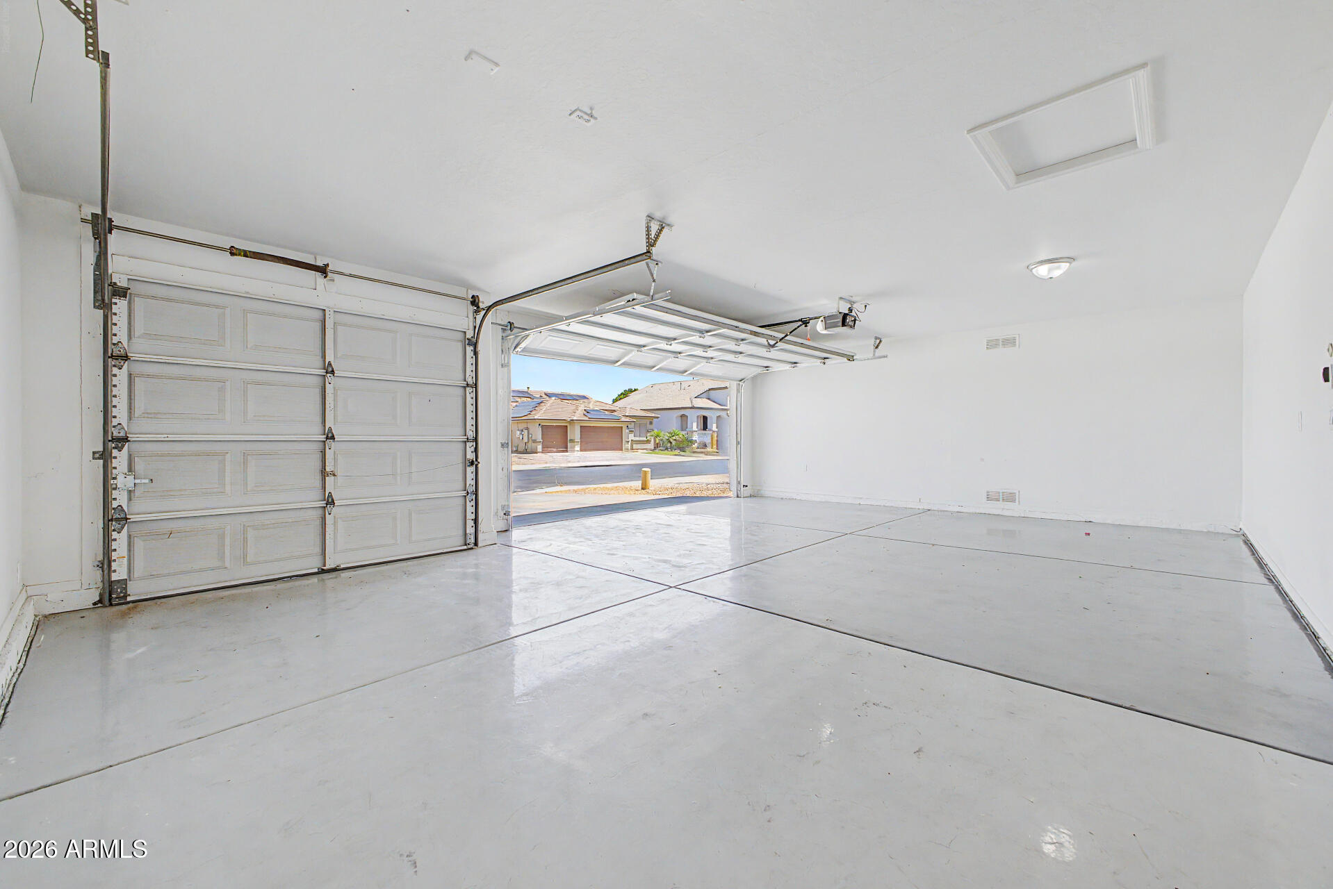 11199 West Monte Vista Road Avondale, AZ 85392 - Photo 28 of 36 a view of a garage