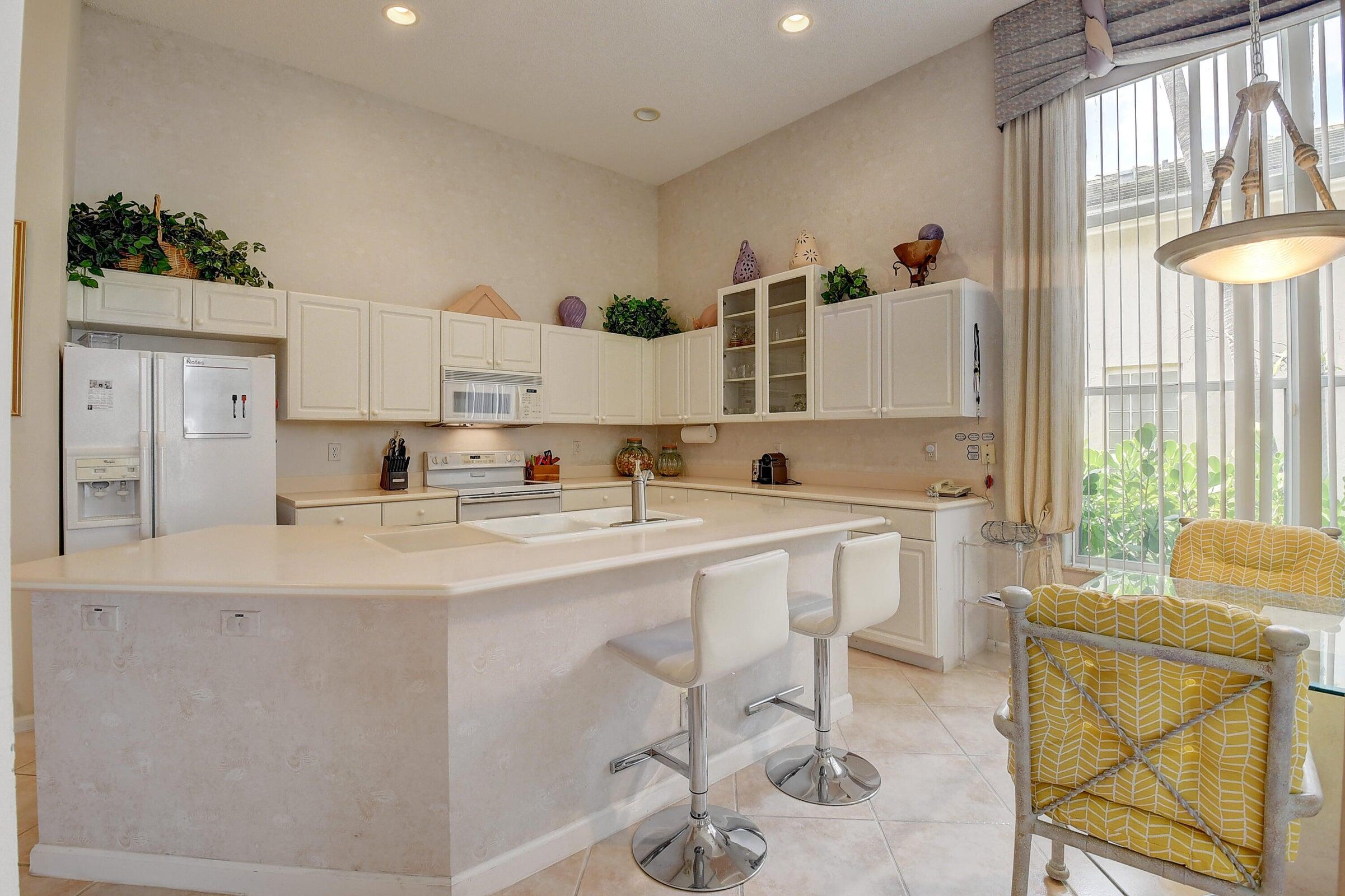 7725 Rockford Road Boynton Beach, FL 33472 - Photo 13 of 63 kitchen