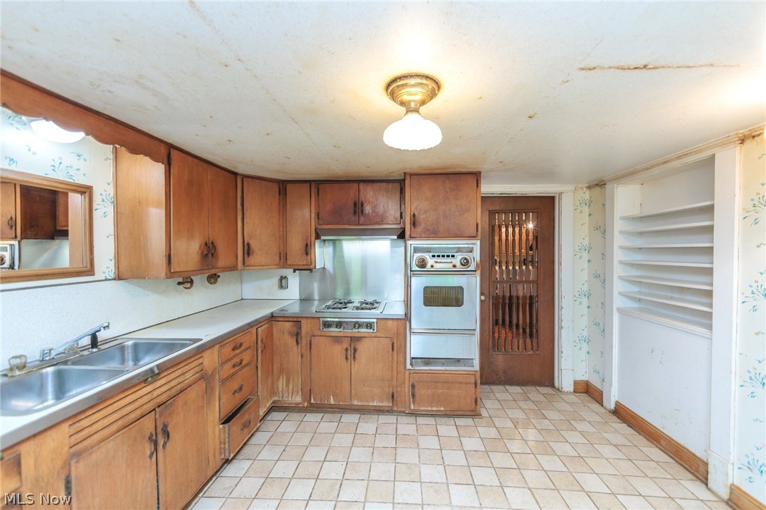 24105 Chardon Road Euclid, OH 44143 - Photo 13 of 50