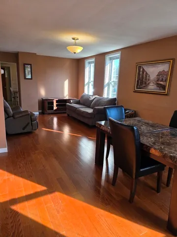 $188,500 | 725 Chase Avenue, Joliet, IL 60432