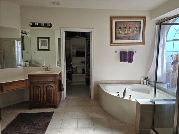 $415,000 | 506 Magnolia Lane, Glenn Heights, TX 75154
