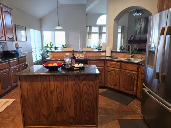 $415,000 | 506 Magnolia Lane, Glenn Heights, TX 75154