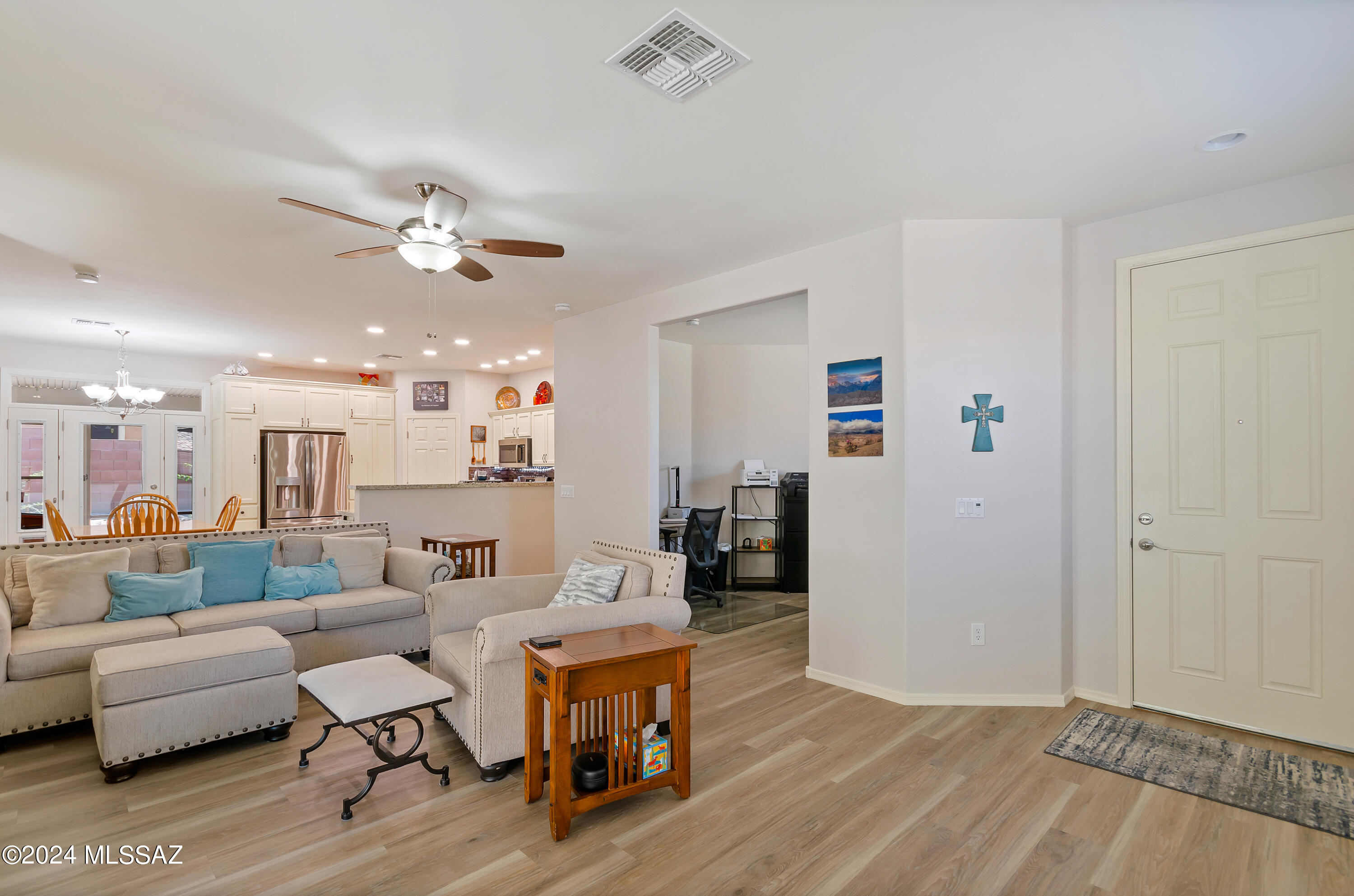 38925 South Running Roses Lane Tucson, AZ 85739 - Photo 2 of 35