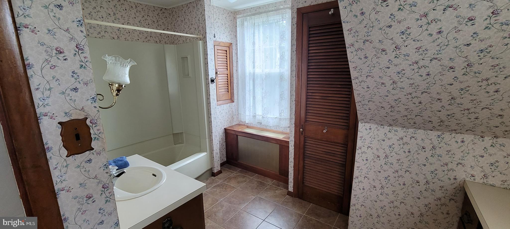 1330 Morgan Hill Road Easton, PA 18042 - Photo 18 of 35 Gallery Image 18