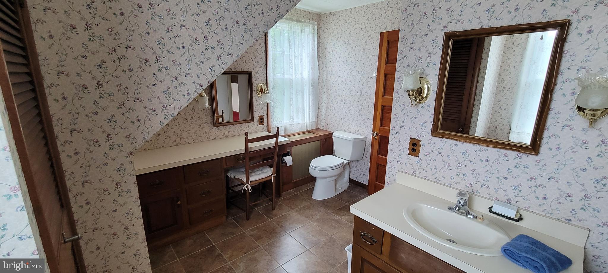 1330 Morgan Hill Road Easton, PA 18042 - Photo 19 of 35 Gallery Image 19