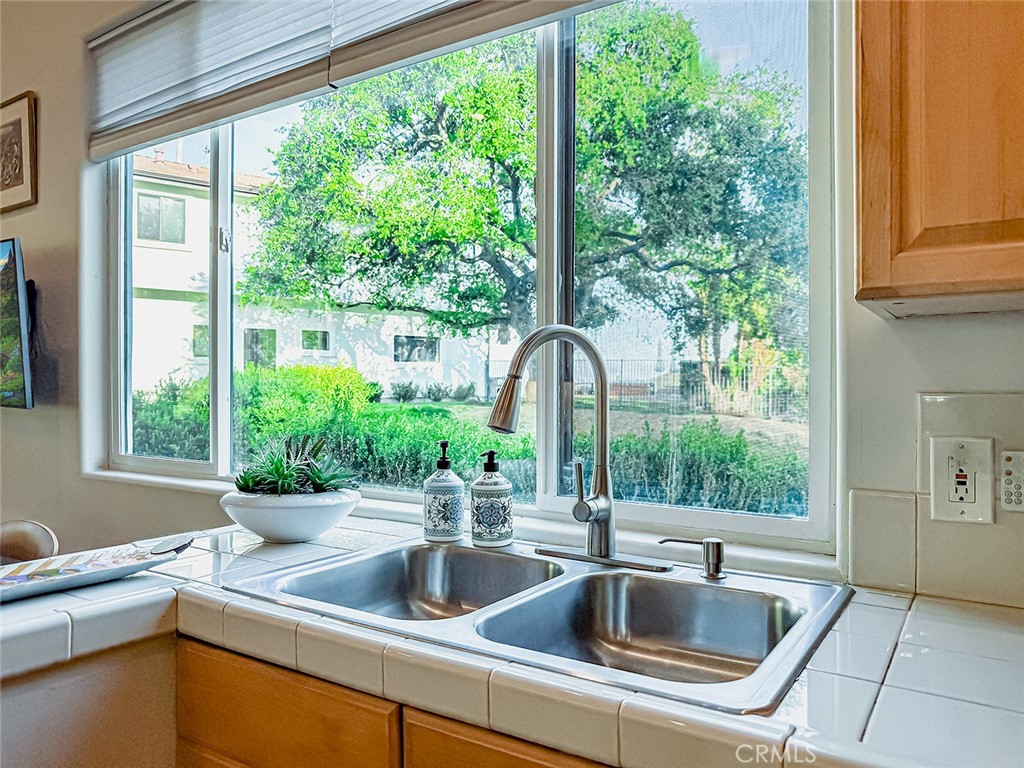 130 Dapplegray Road Bell Canyon, CA 91307 - Photo 55 of 73 Guest House Kitchen