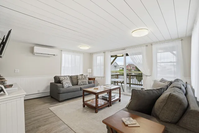 $379,000 | 6 Mattanawcook Street, Lincoln, ME 04457