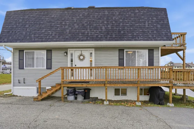 $379,000 | 6 Mattanawcook Street, Lincoln, ME 04457