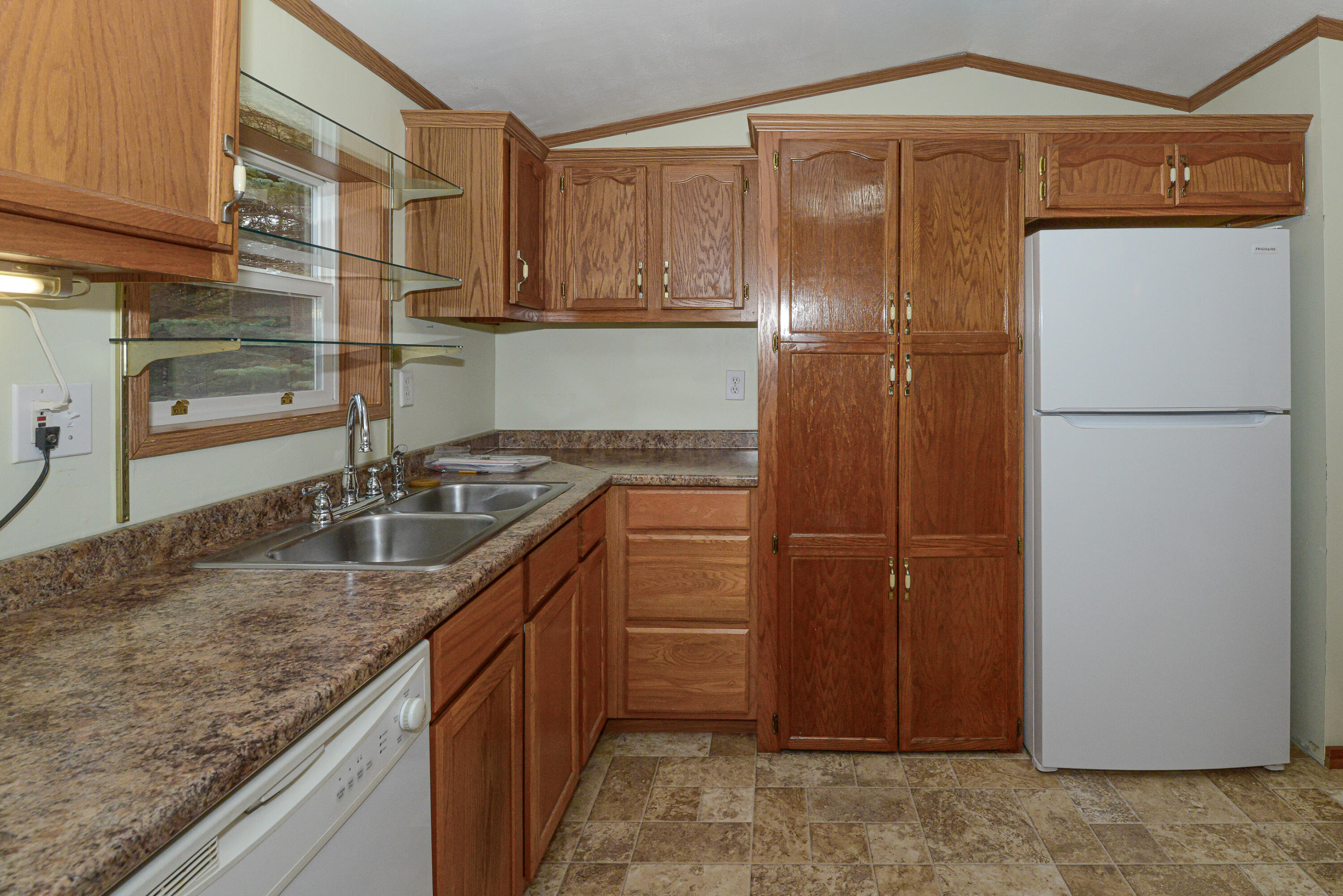 53 Plains Road Oxford, ME 04270 - Photo 19 of 39 Kitchen