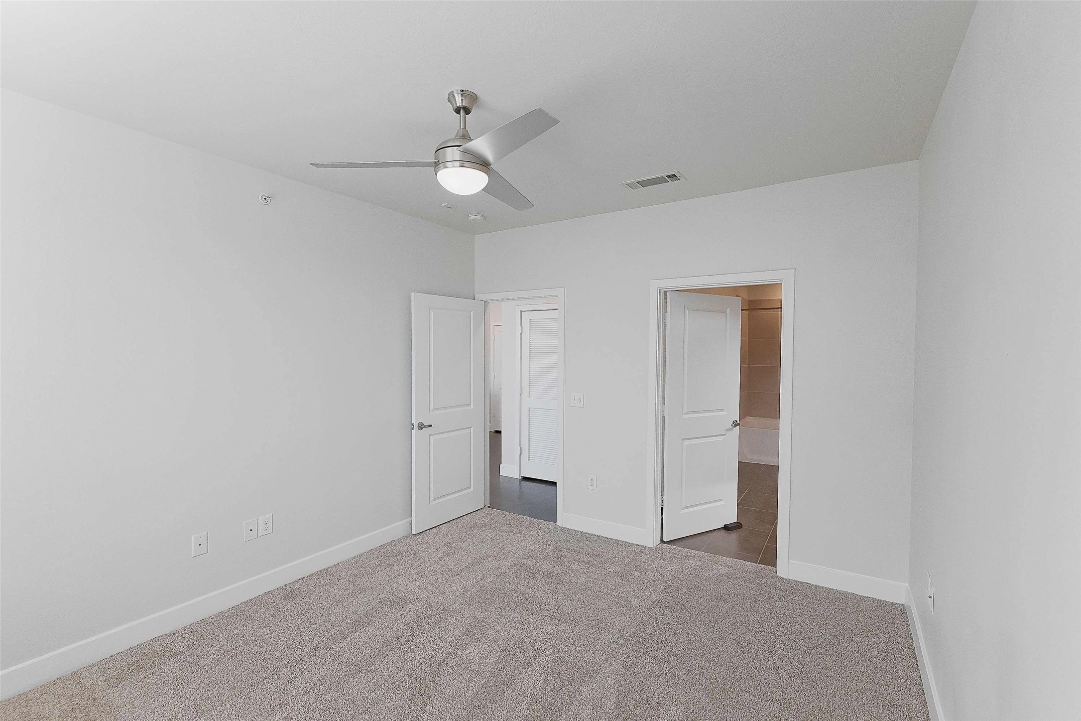 4800 Steiner Ranch Boulevard, Unit 15301 Austin, TX 78732 - Photo 18 of 21 Up to 8 weeks free rent plus reduced deposits!