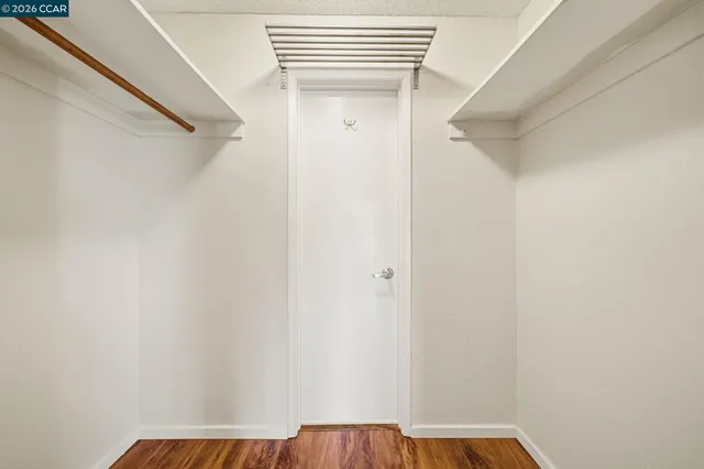 $259,000 | 470 North Civic Drive, Unit 405, Walnut Creek, CA 94596