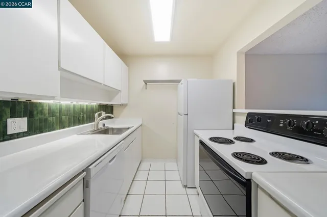 $259,000 | 470 North Civic Drive, Unit 405, Walnut Creek, CA 94596