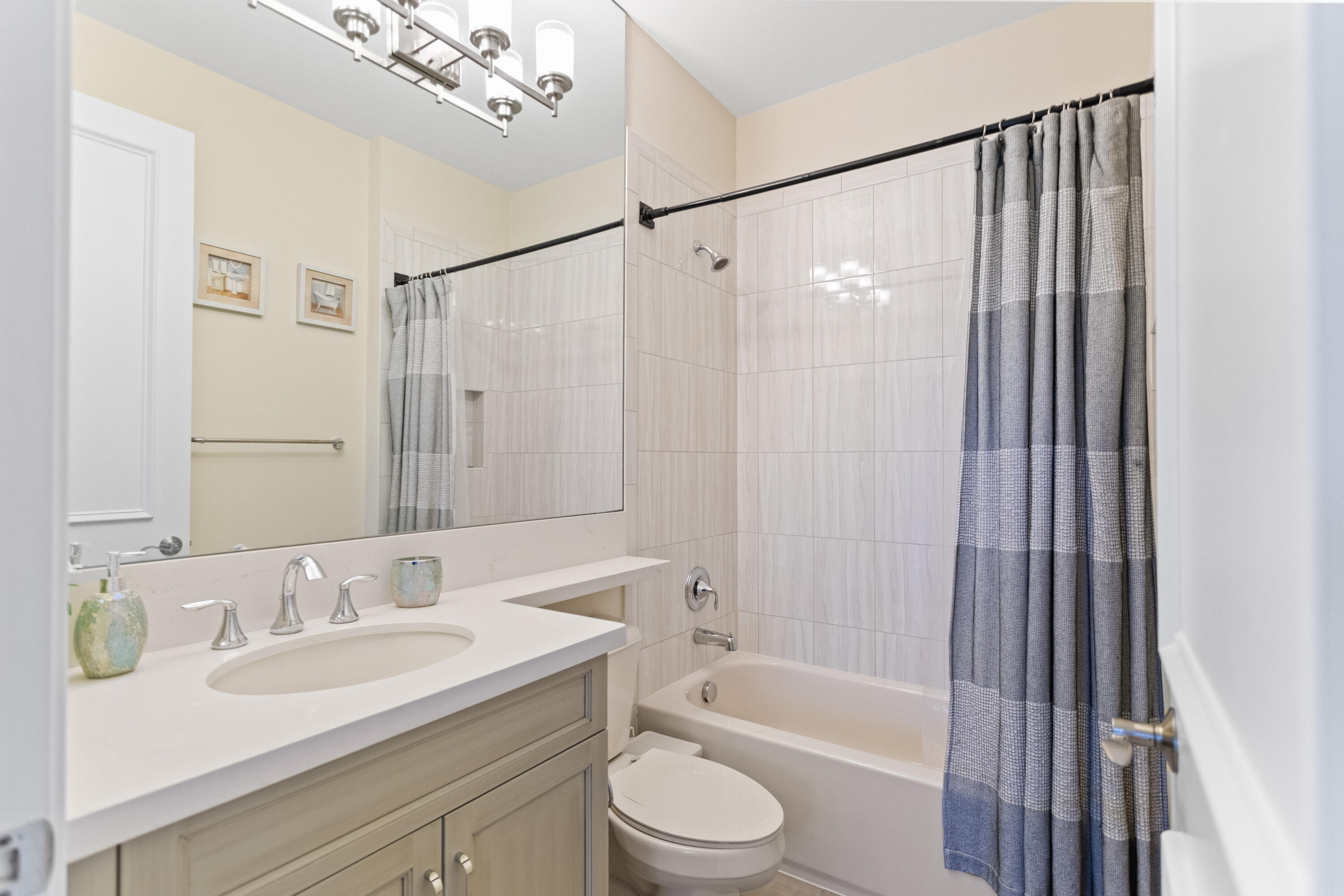 16743 Picardy Way Delray Beach, FL 33446 - Photo 38 of 79 585A4485