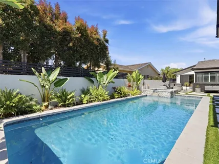 $2,950,000 | 2820 Vía De La Guerra, Palos Verdes Peninsula, CA 90274