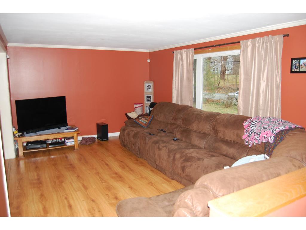 421 South Baboosic Lake Road Merrimack, NH 03054 - Photo 5 of 11