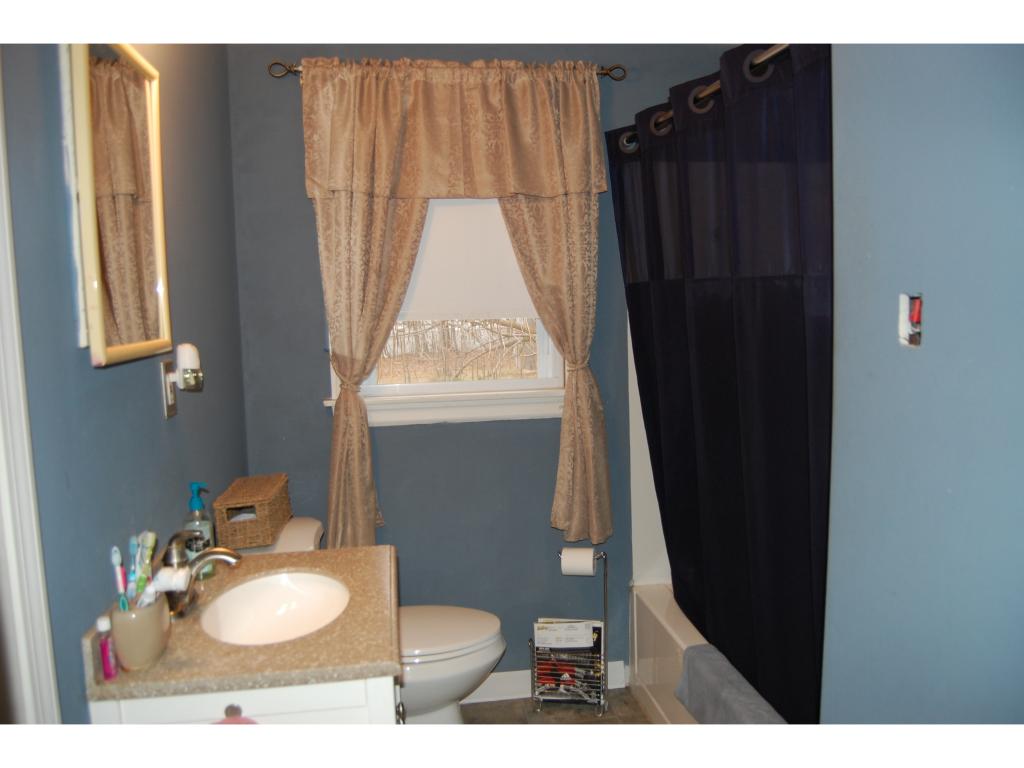 421 South Baboosic Lake Road Merrimack, NH 03054 - Photo 10 of 11