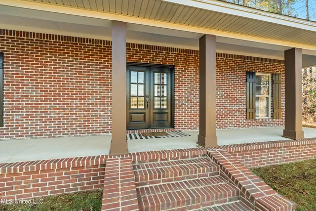 $359,000 | 125 Canty Rayborn Road, Sumrall, MS 39482