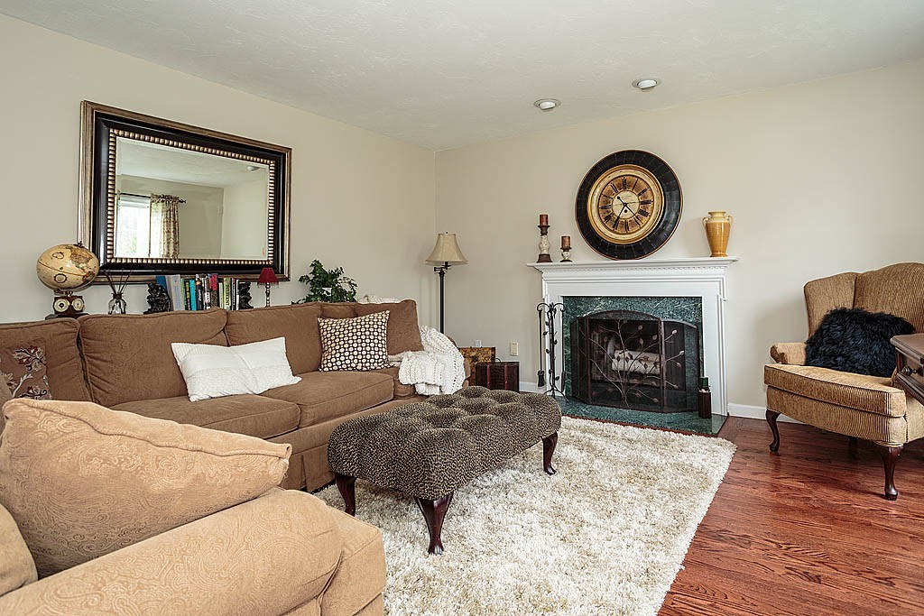 6 May Road Westford, MA 01886 - Photo 5 of 30 Gallery Image 5