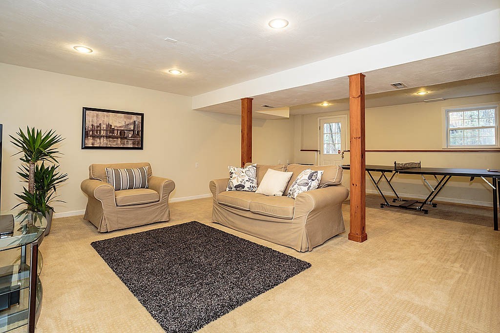6 May Road Westford, MA 01886 - Photo 8 of 30 Gallery Image 8