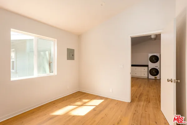 $2,995 | 126 Franklin Court, Unit B, Glendale, CA 91205