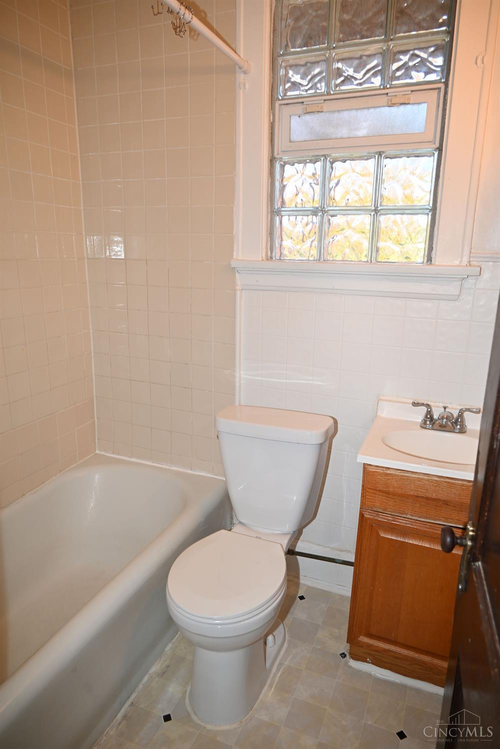 1269 Quebec Road Cincinnati, OH 45205 - Photo 34 of 39 Gallery Image 34
