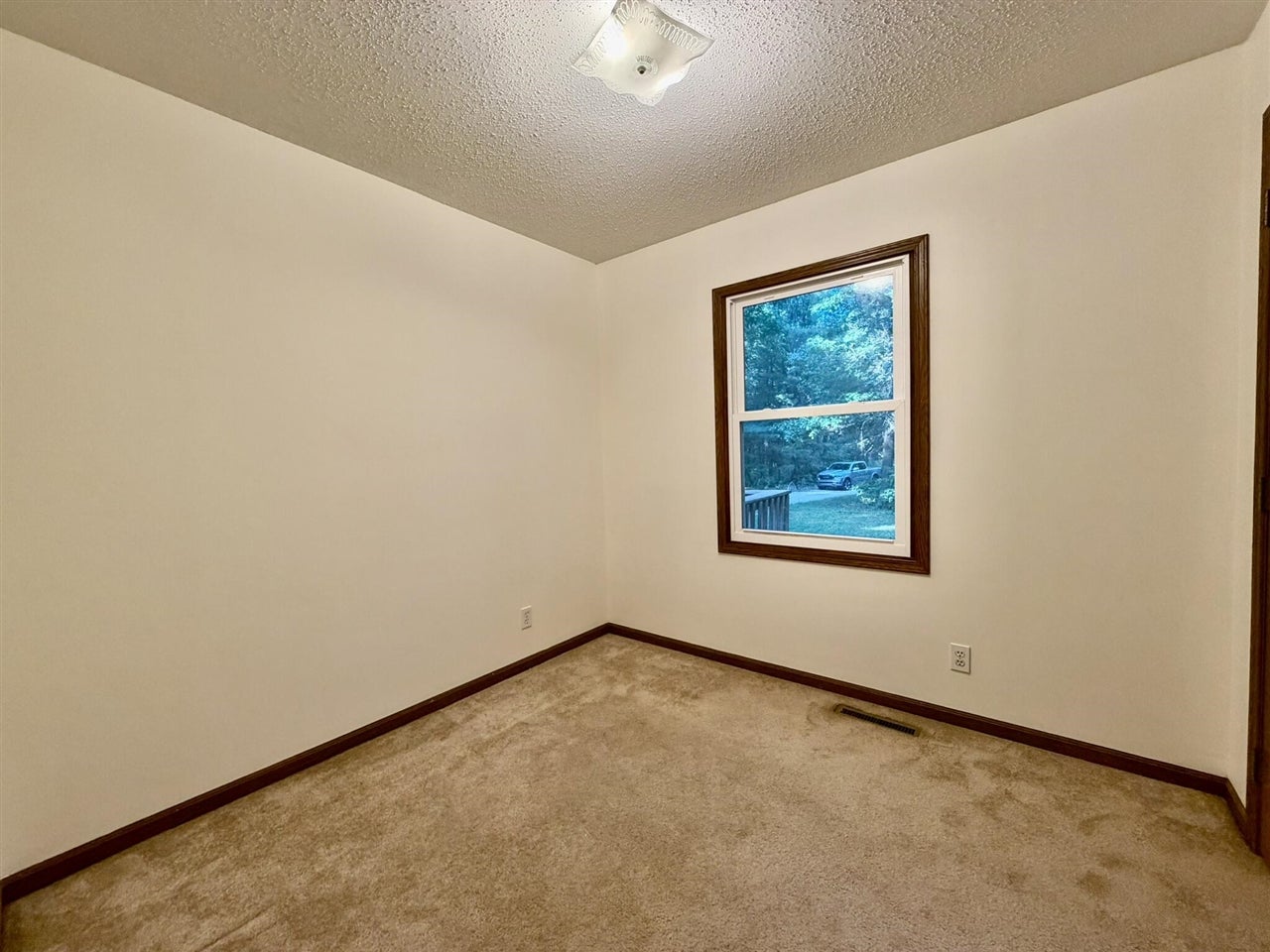 8463 Gibson Road Whitehall, MI 49461 - Photo 8 of 25 Gallery Image 8