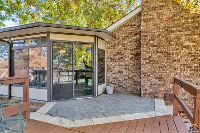 $385,000 | 2731 Southeast Peck Road, Topeka, KS 66605