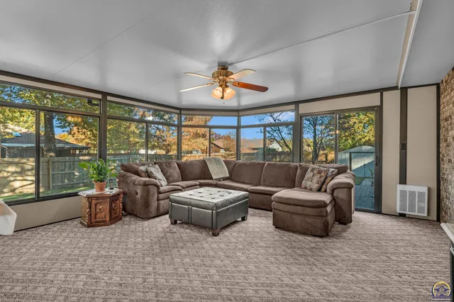 $385,000 | 2731 Southeast Peck Road, Topeka, KS 66605