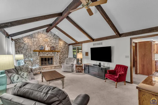 $385,000 | 2731 Southeast Peck Road, Topeka, KS 66605