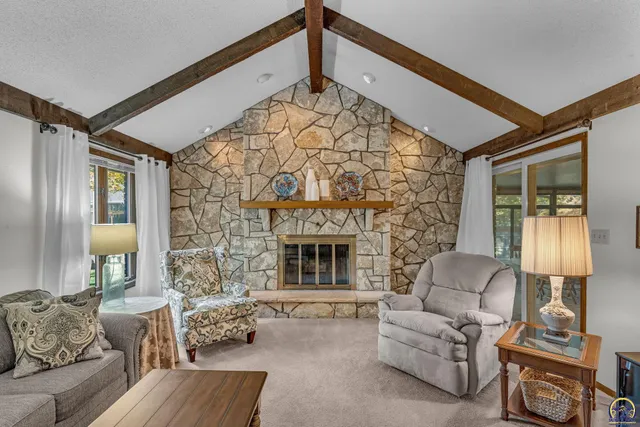 $385,000 | 2731 Southeast Peck Road, Topeka, KS 66605