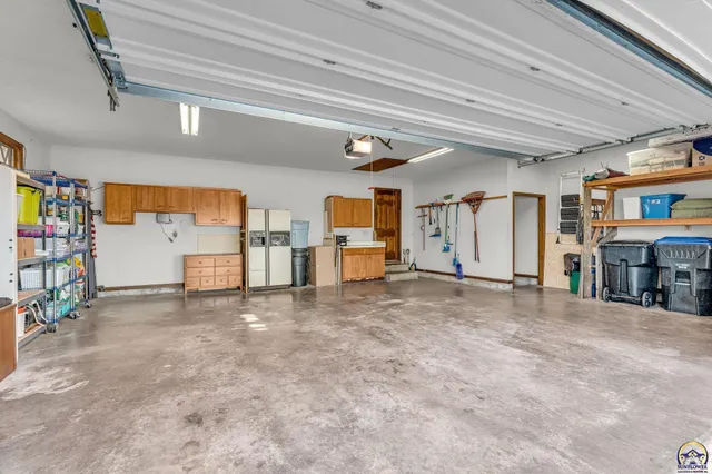 $385,000 | 2731 Southeast Peck Road, Topeka, KS 66605